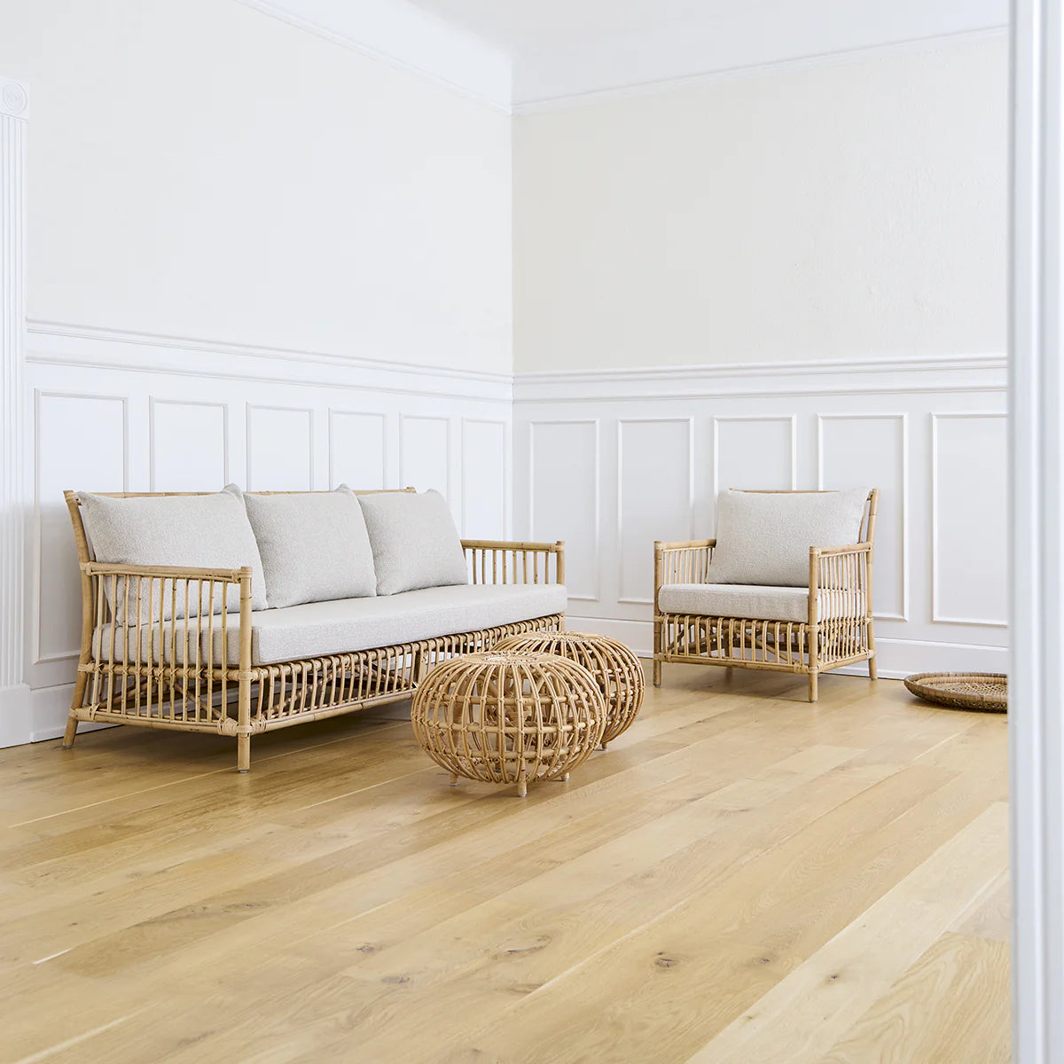 Caroline Lounge Chair