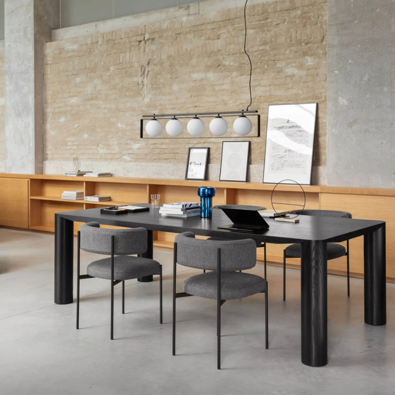 Eggen Dining Table – Veneer