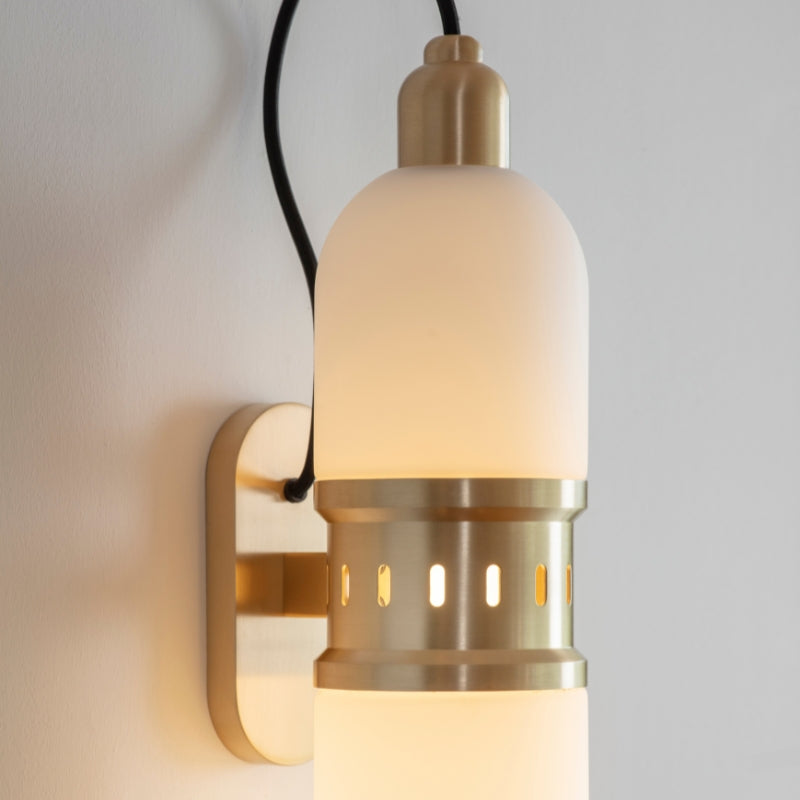 Bert Frank Occulo Wall Light