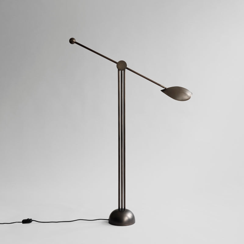 Stingray Floor Lamp - Bronze